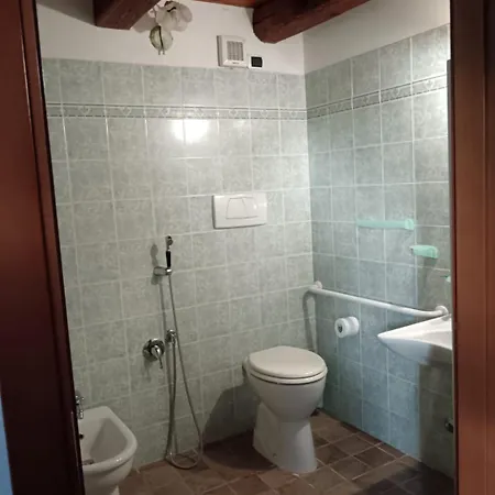Il Rifugio Dei Vescovi Farm stay Colpetrazzo